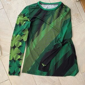 Mizuno women’s performance long sleeve size M